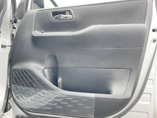 トヨタ ヴォクシー ハイブリッドＶ 3.2万Km 199.8万円(沖縄県)[588]の中古車詳細