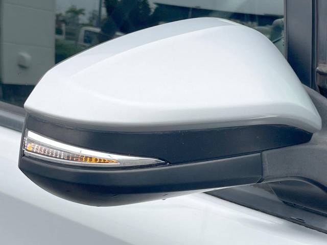 トヨタ ヴォクシー ハイブリッドＶ 3.2万Km 199.8万円(沖縄県)[588]の中古車詳細