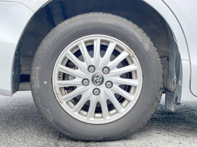 トヨタ ヴォクシー ハイブリッドＶ 3.2万Km 199.8万円(沖縄県)[588]の中古車詳細