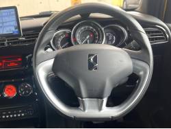 ＤＳ３ シック キセノンフルＬＥＤパッケージの中古車画像