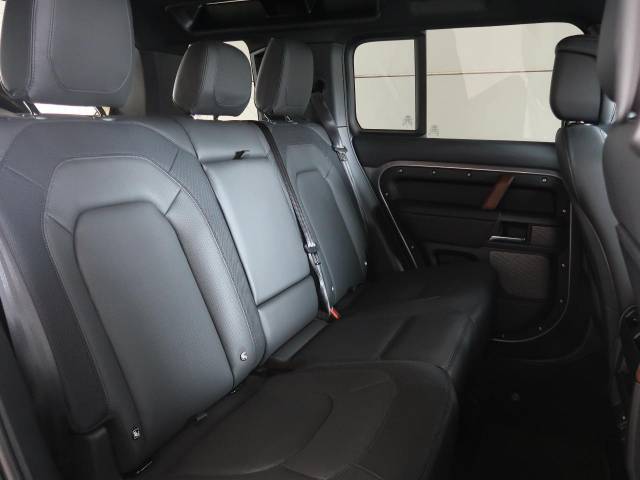 ランドローバー ディフェンダー １１０Ｘ－ダイナミックＨＳＥ Ｄ３００ エアサスペンション装着車 1.3万Km 959.4万円(静岡県)[092]の中古車詳細