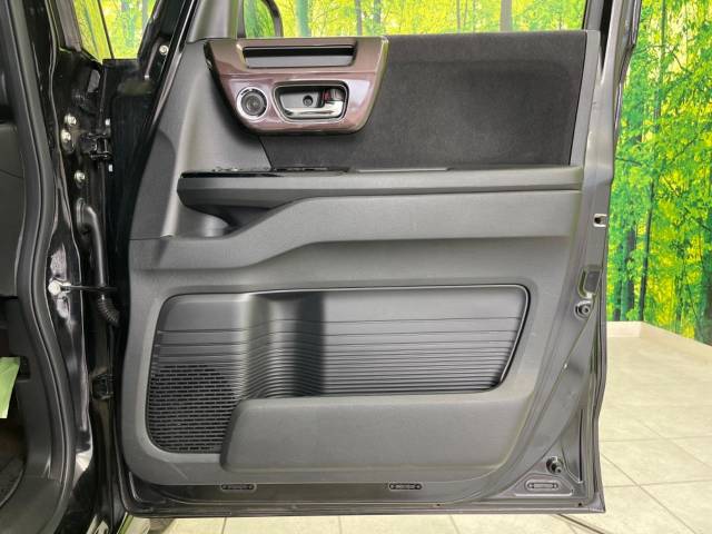 ホンダ Ｎ－ＢＯＸカスタム Ｇ・Ｌターボホンダセンシング 2.9万Km 149.9万円(富山県)[411]の中古車詳細