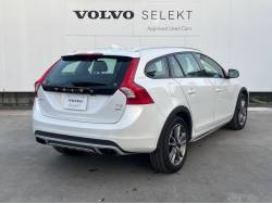 V60 クロスカントリー T5 AWD SE（ボルボ）[6AT]のカタログ  