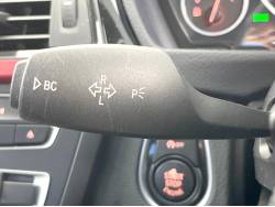 ３シリーズ ３２０ｉ スポーツの中古車画像