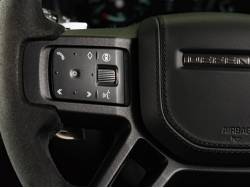 ディフェンダー １１０カルパチアンエディション キュレーテッドフォージャパンの中古車画像