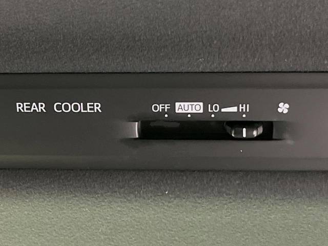 トヨタ ノア ハイブリッドＳｉ 4.6万Km 219.9万円(岡山県)[888]の中古車詳細