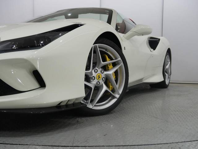 フェラーリ Ｆ８スパイダー ベースグレード 1.1万Km 4,280.9万円 2021年式[106]の中古車詳細(千葉県)