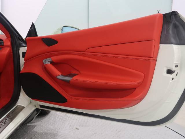 フェラーリ Ｆ８スパイダー ベースグレード 1.1万Km 4,280.9万円 2021年式[106]の中古車詳細(千葉県)