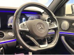 Ｅクラスステーションワゴン Ｅ２００ ステーションワゴン アバンギャルド スポーツ（本革仕様）の中古車画像