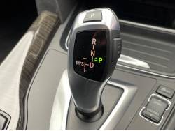 ３シリーズ ３２０ｉツーリング ラグジュアリーの中古車画像