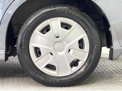 フィットシャトルハイブリッド ハイブリッドの中古車画像