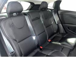 Ｖ４０ Ｔ３ タックエディションの中古車画像