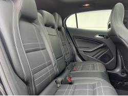 ＧＬＡクラス ＧＬＡ２５０ ４マチックの中古車画像