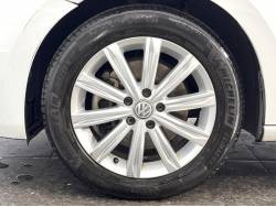 ゴルフトゥーラン ＴＳＩ ハイラインの中古車画像