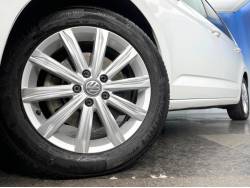 ゴルフトゥーラン ＴＳＩ ハイラインの中古車画像