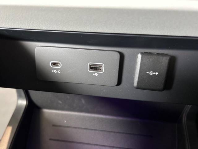 ランドローバー ディフェンダー ９０Ｘ－ダイナミックＳＥ Ｄ３００ エアサスペンション装着車 460Km 839.9万円(愛知県)[687]の中古車詳細