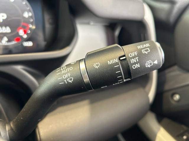 ランドローバー ディフェンダー ９０Ｘ－ダイナミックＳＥ Ｄ３００ エアサスペンション装着車 460Km 839.9万円(愛知県)[687]の中古車詳細