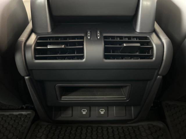 ランドローバー ディフェンダー ９０Ｘ－ダイナミックＳＥ Ｄ３００ エアサスペンション装着車 460Km 839.9万円(愛知県)[687]の中古車詳細