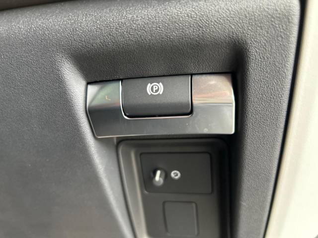 ランドローバー ディフェンダー ９０Ｘ－ダイナミックＳＥ Ｄ３００ エアサスペンション装着車 460Km 839.9万円(愛知県)[687]の中古車詳細