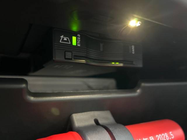 ランドローバー ディフェンダー ９０Ｘ－ダイナミックＳＥ Ｄ３００ エアサスペンション装着車 460Km 839.9万円(愛知県)[687]の中古車詳細