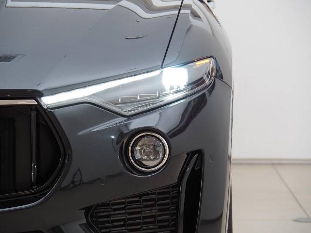 マセラティ レヴァンテ モデナＳ 2.1万Km 1,098.9万円(東京都)[873]の中古車詳細