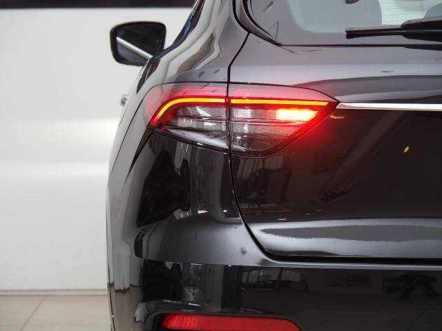 マセラティ レヴァンテ モデナＳ 2.1万Km 1,098.9万円(東京都)[873]の中古車詳細