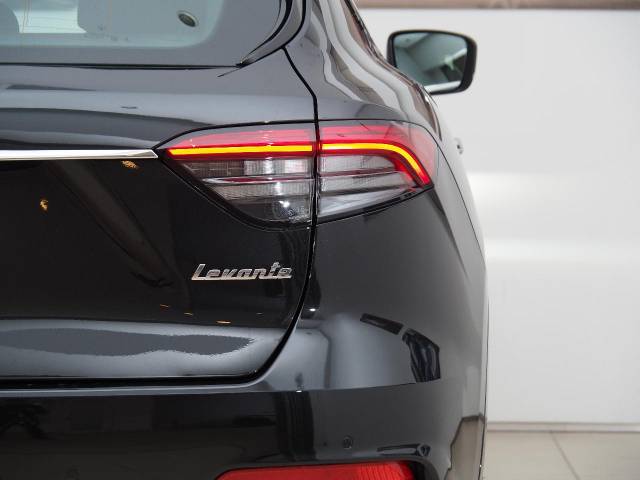 マセラティ レヴァンテ モデナＳ 2.1万Km 1,098.9万円(東京都)[873]の中古車詳細