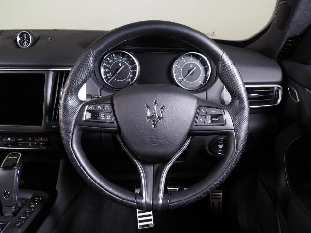 マセラティ レヴァンテ モデナＳ 2.1万Km 1,098.9万円(東京都)[873]の中古車詳細