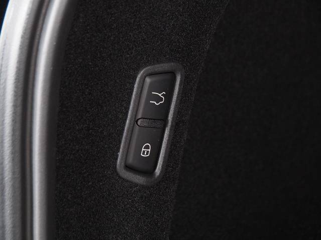 マセラティ レヴァンテ モデナＳ 2.1万Km 1,098.9万円(東京都)[873]の中古車詳細