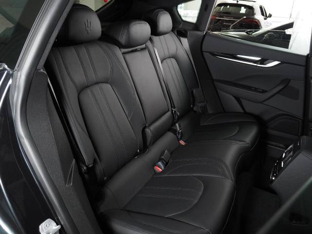 マセラティ レヴァンテ モデナＳ 2.1万Km 1,098.9万円(東京都)[873]の中古車詳細