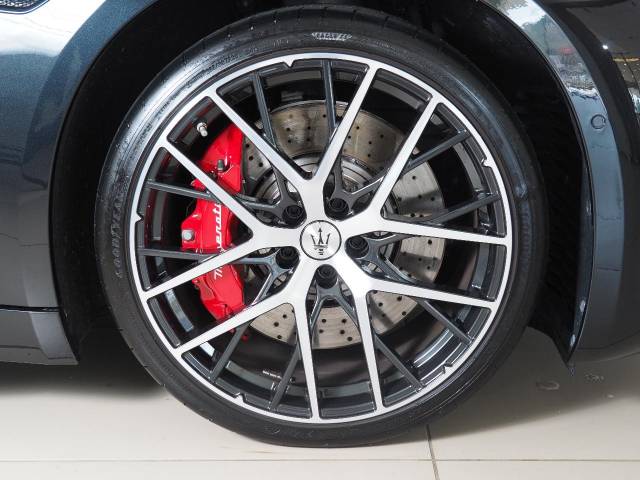 マセラティ グラントゥーリズモ トロフェオ 0.4万Km 2,239.9万円 2024年式[091]の中古車詳細(宮城県)