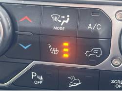 ジープ・ラングラーアンリミテッド サハラ スカイワンタッチパワートップの中古車画像