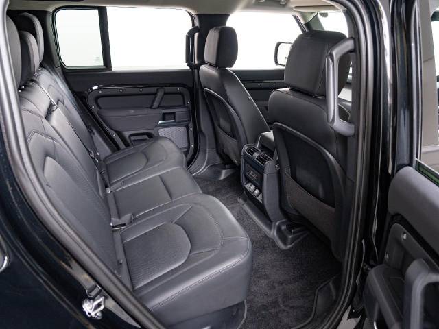 ランドローバー ディフェンダー １１０Ｓ Ｄ３００ コイルサスペンション装着車 2.1万Km 784.9万円(神奈川県)[270]の中古車詳細