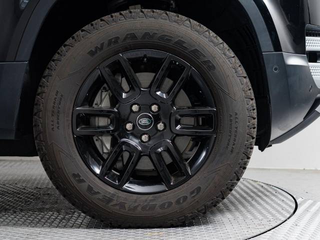 ランドローバー ディフェンダー １１０Ｓ Ｄ３００ コイルサスペンション装着車 2.1万Km 784.9万円(神奈川県)[270]の中古車詳細