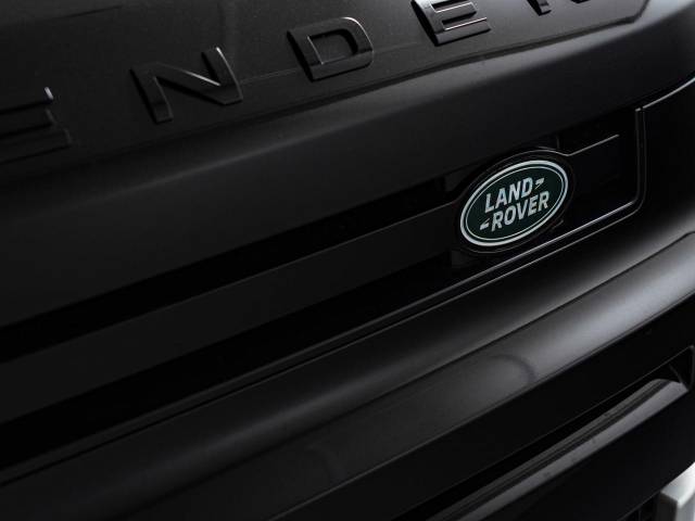 ランドローバー ディフェンダー １１０Ｓ Ｄ３００ コイルサスペンション装着車 2.1万Km 784.9万円(神奈川県)[270]の中古車詳細