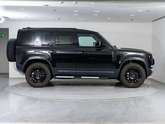 ランドローバー ディフェンダー １１０Ｓ Ｄ３００ コイルサスペンション装着車 2.1万Km 784.9万円(神奈川県)[270]の中古車詳細