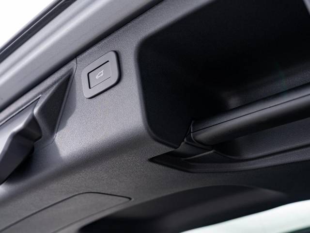 ランドローバー ディスカバリースポーツ ダイナミック ＨＳＥ Ｐ３００ｅ 850Km 769.9万円(愛知県)[218]の中古車詳細