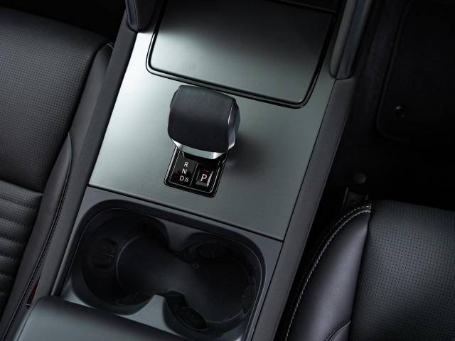 ランドローバー ディスカバリースポーツ ダイナミック ＨＳＥ Ｐ３００ｅ 850Km 769.9万円(愛知県)[218]の中古車詳細