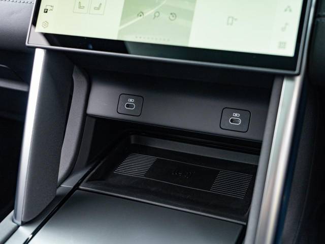 ランドローバー ディスカバリースポーツ ダイナミック ＨＳＥ Ｐ３００ｅ 850Km 769.9万円(愛知県)[218]の中古車詳細