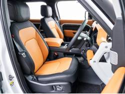 ディフェンダー １３０Ｘ－ダイナミックＨＳＥ Ｄ３００ エアサスペンション装着車の中古車画像