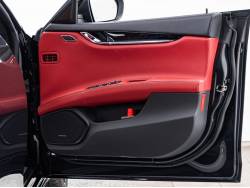 クアトロポルテ ＧＴの中古車画像