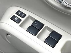 キューブ １５Ｘ Ｖセレクションの中古車画像