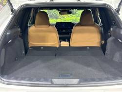 ＵＸ ＵＸ３００ｈ バージョンＬの中古車画像