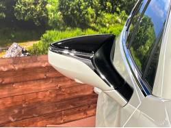 ＵＸ ＵＸ３００ｈ バージョンＬの中古車画像