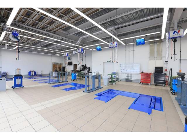 スズキ スペーシア ハイブリッドＧ 9Km 169.8万円(大分県)[536]の中古車詳細