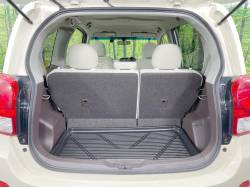 ポルテ Ｆ アラモードの中古車画像