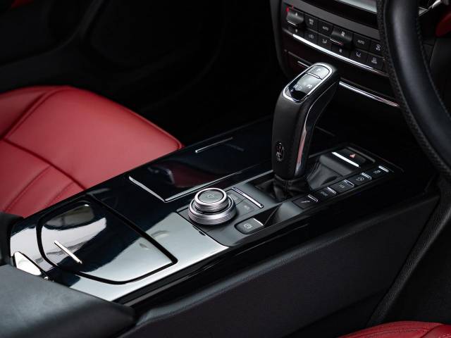 マセラティ ギブリ モデナ 0.5万Km 1,249.9万円(愛知県)[176]の中古車詳細