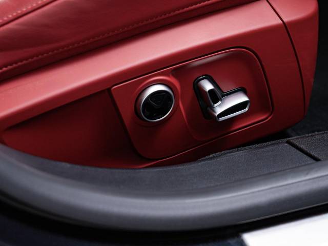 マセラティ ギブリ モデナ 0.5万Km 1,249.9万円(愛知県)[176]の中古車詳細