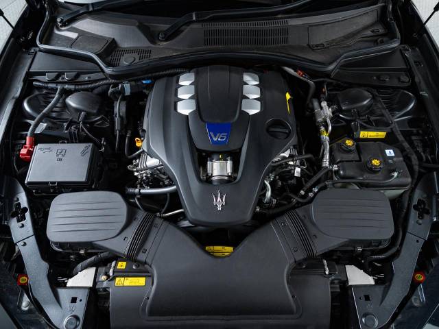 マセラティ ギブリ モデナ 0.5万Km 1,249.9万円(愛知県)[176]の中古車詳細