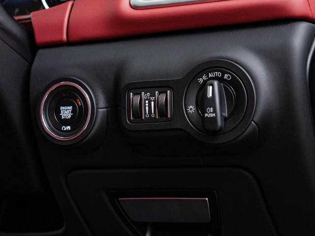 マセラティ ギブリ モデナ 0.5万Km 1,249.9万円(愛知県)[176]の中古車詳細